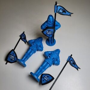 Aristoplay Knights Castle Board Game Replacement Parts Blue Knight Figures 1990